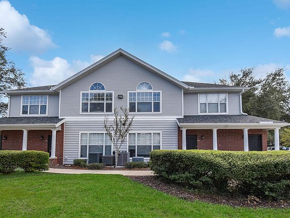 3rd image of 24200 Harbour Vista Cir