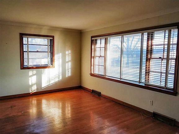 4th image of 1339 Highmont Dr