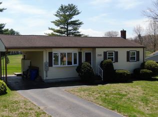 210 Reed Ave, Windsor Locks, CT 06096