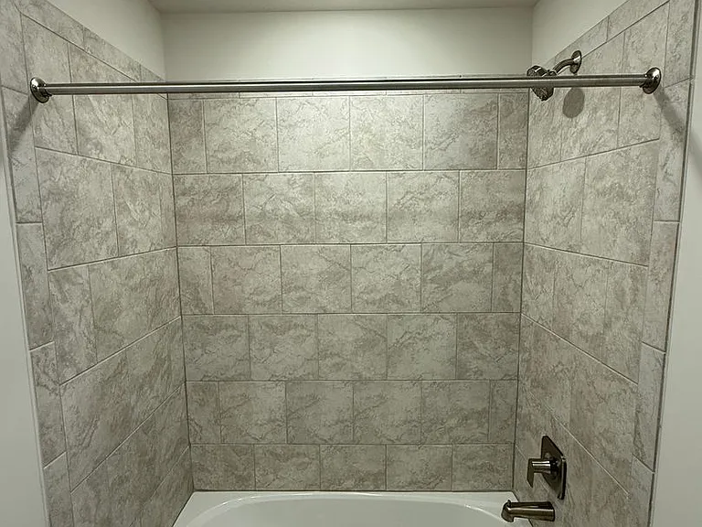 2104 Winterberry Ln — Photo 18