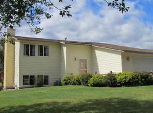 6883 Craig Ct, Inver Grove Heights, MN 55076