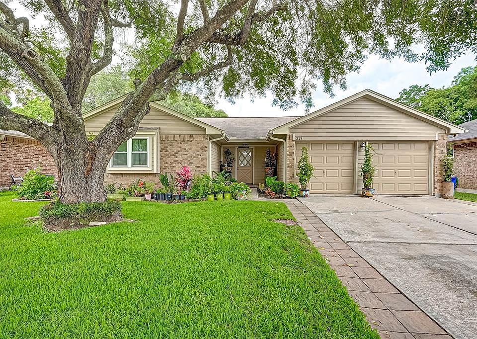 1st image of 324 Meadow Wood Ct