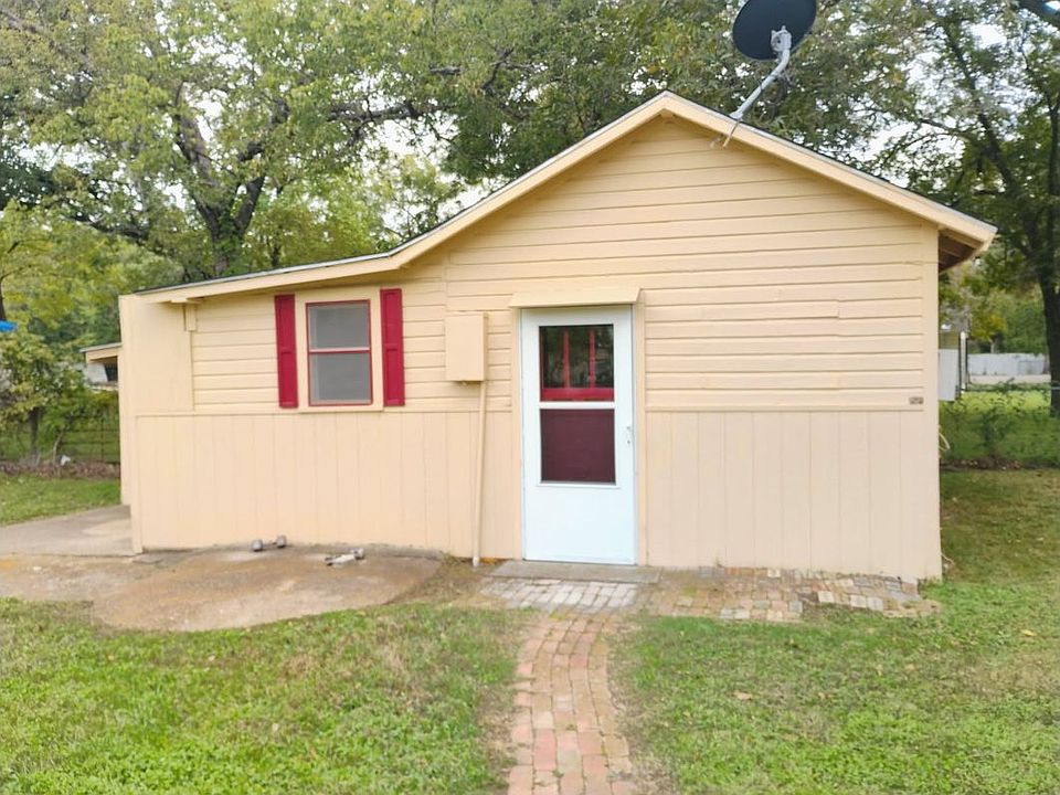 1st image of 412 N Saint Augustine Rd