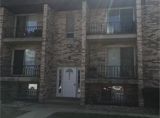 815 E 38th Pl APT D2, Griffith, IN 46319