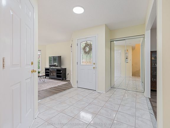 3rd image of 73 James Young Dr
