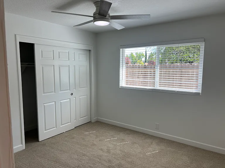 268 Christine Dr — Photo 16