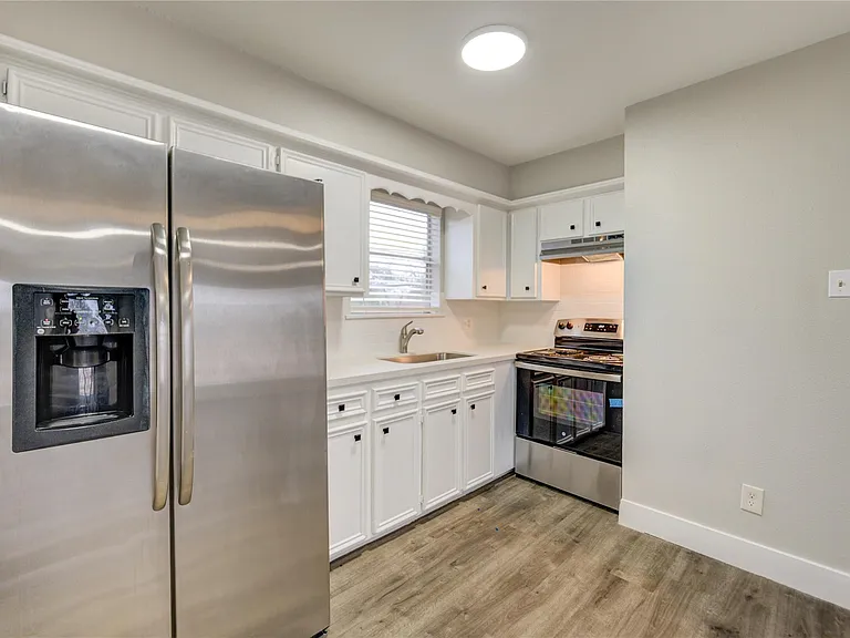 6603 1/2 Narcissus St — Photo 14