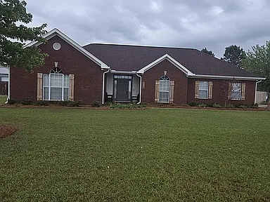 118 Huntington Dr — exterior photo