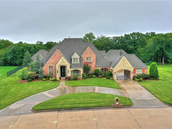 2nd image of 1009 Muirfield Dr