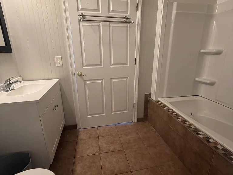 209 Kingsley Rd #1 — Photo 5