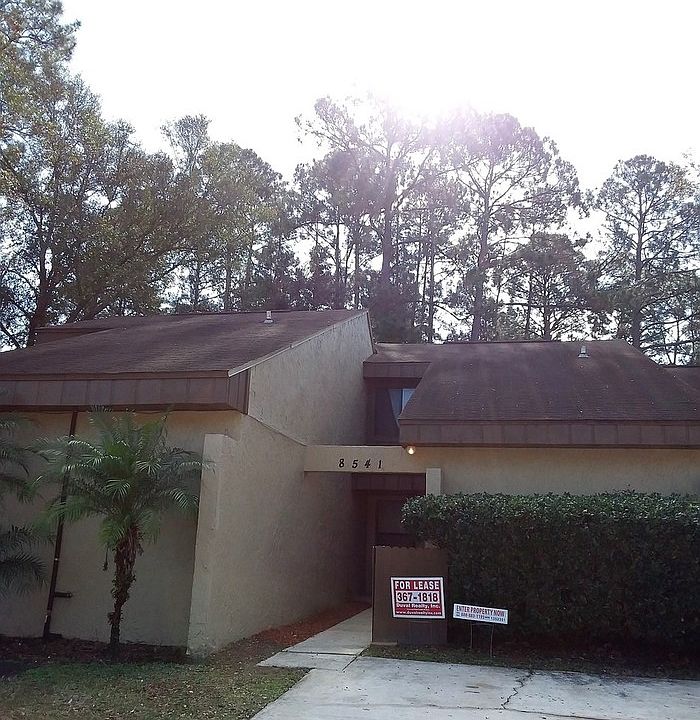 1st image of 8541 Pineverde Ln