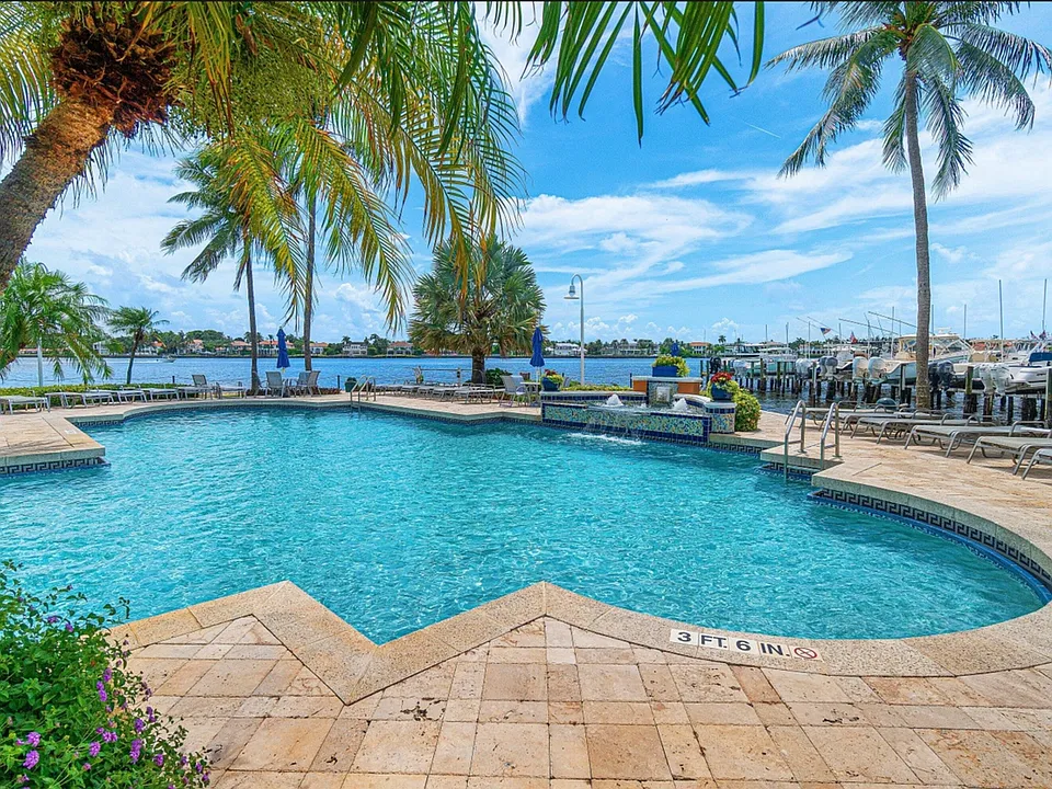 123 Yacht Club Way #206