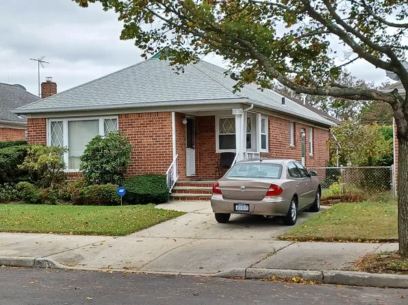 81-16 255th Street image 1 of 12