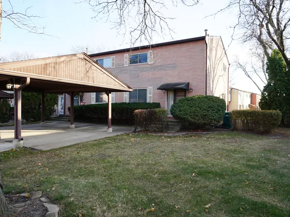 1669 Ottawa Ct, Wheeling, IL 60090