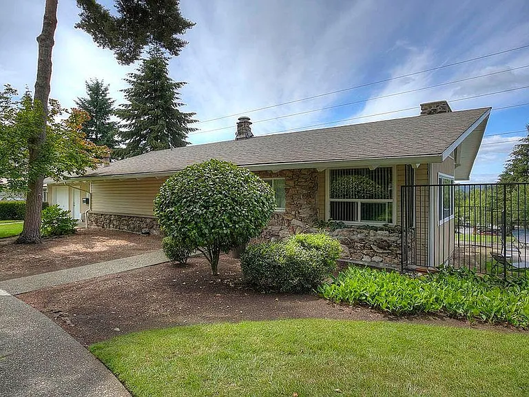12450 NE 130th Ct — Photo 3