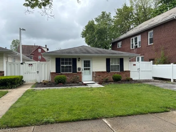 483 E 4th St, Salem, OH 44460