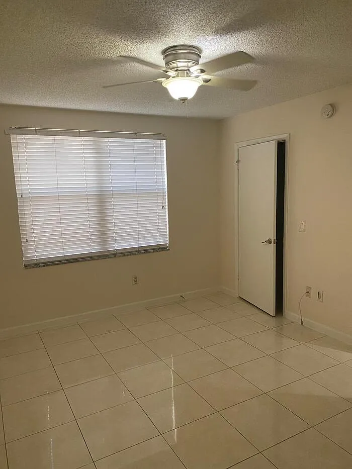 2 bed, 2.0 bath, 980 sqft, $2,150 — Photo 4