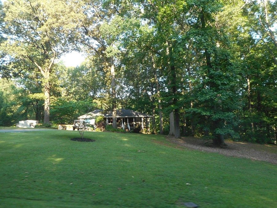 2nd image of 5250 Bonnie Ruth Rd