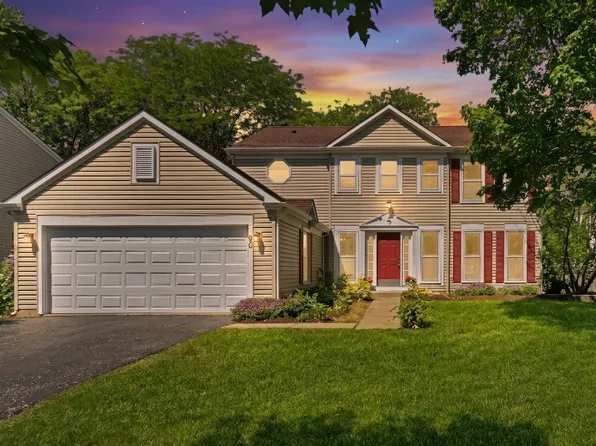 90 Southfield Dr, Vernon Hills, IL 60061