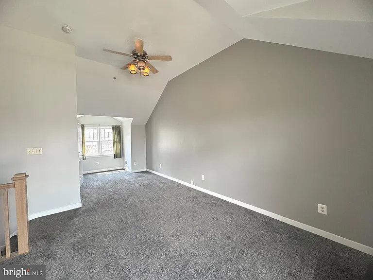 1322 N Danville St — Photo 24