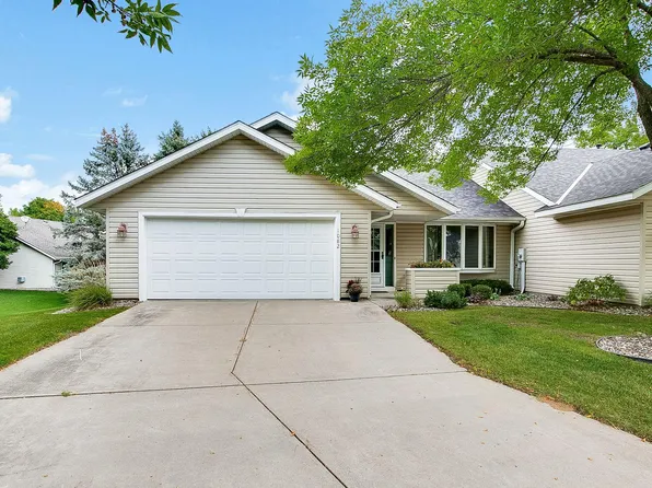 1082 Regency Ct, Hastings, MN 55033