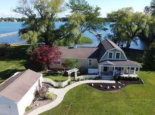 2330 N Channel Dr, Harsens Island, MI