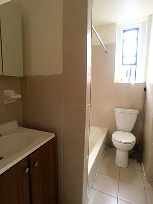 Rented by Bohemia Realty Group | media 37