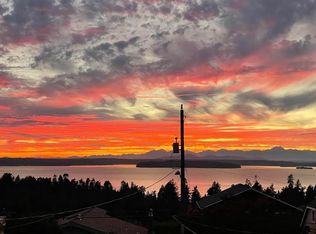 7710 44th Ave SW, Seattle, WA 98136