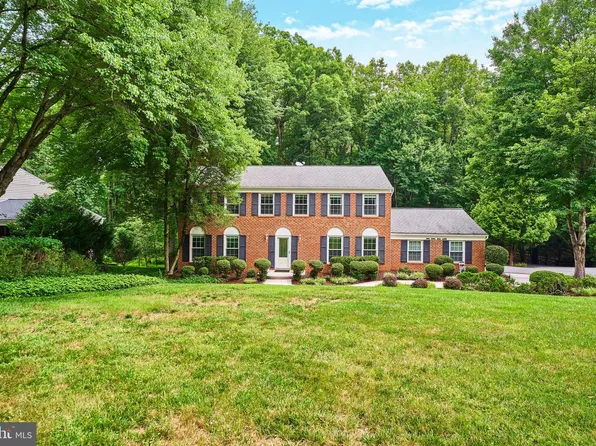 3091 Cobb Hill Ln, Oakton, VA 22124