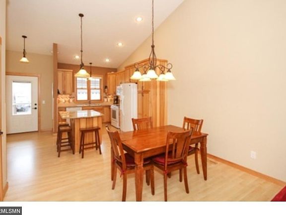 4th image of 1155 Parkwood Ln