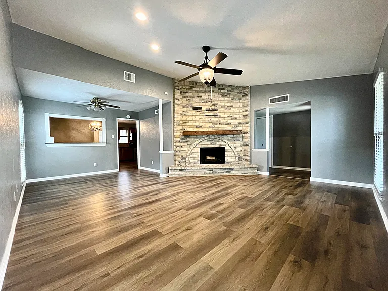 7450 Emory Oak Ln — Photo 3