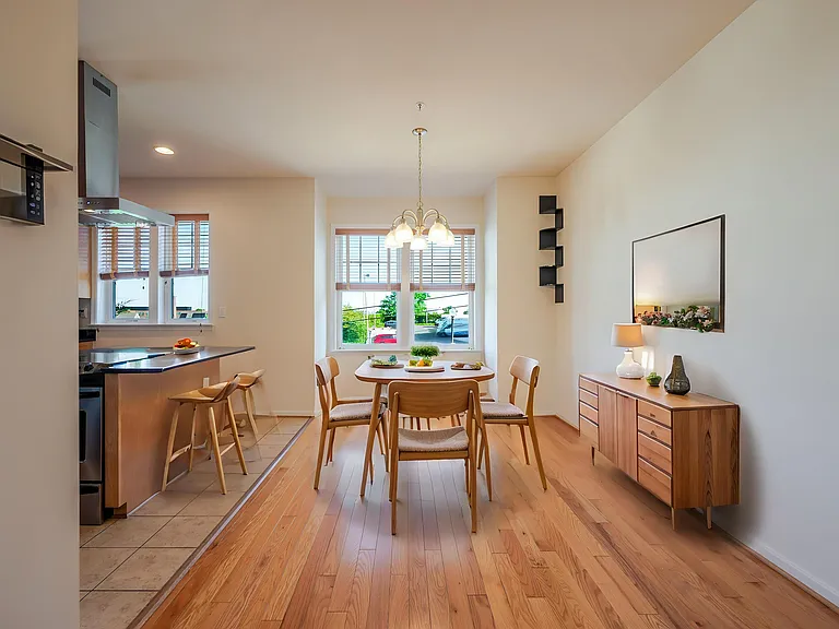 2390 Elvans Rd SE — Photo 12