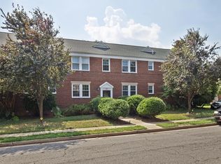 42 N Bedford St APT 2, Arlington, VA 22201