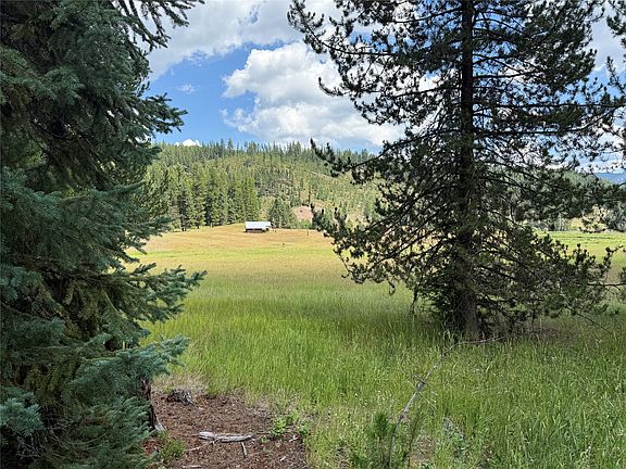 2nd image of 12 Schrieber Lake Subdivision