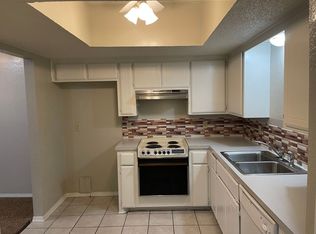 2101 Lonnie Ln, Moore, OK 73170