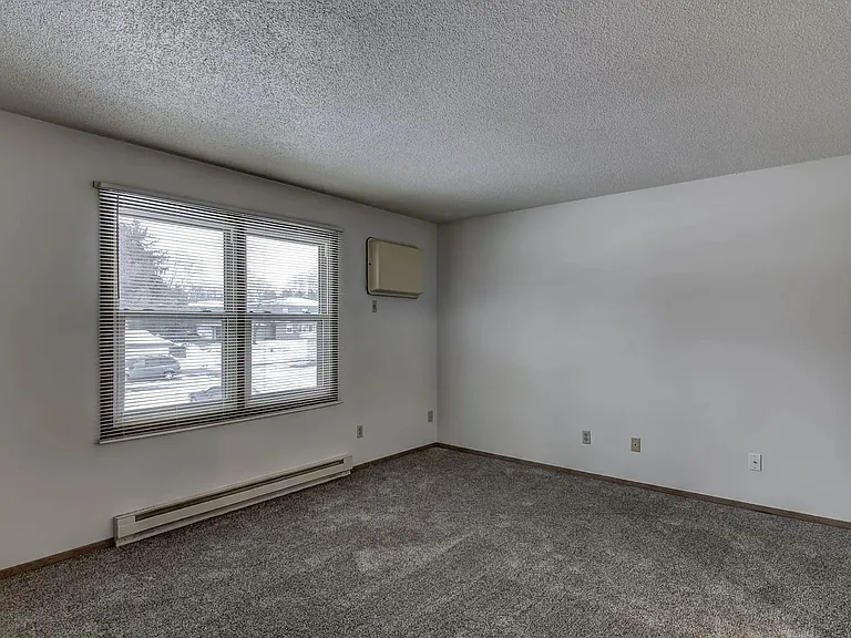 4607 Fairfax Street — Photo 29