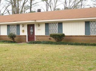 225 Riviera Dr, Jackson, MS 39211