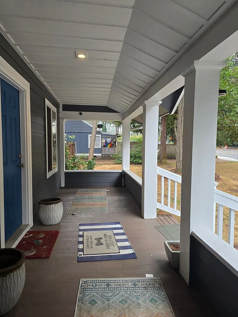 4 Bedroom in Convenient Lakewood Location! — Photo 3