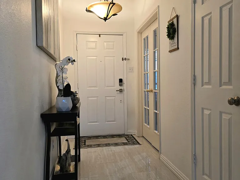908 Shoal Creek Dr — Photo 3