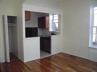 Rented by Picture Realty Inc.