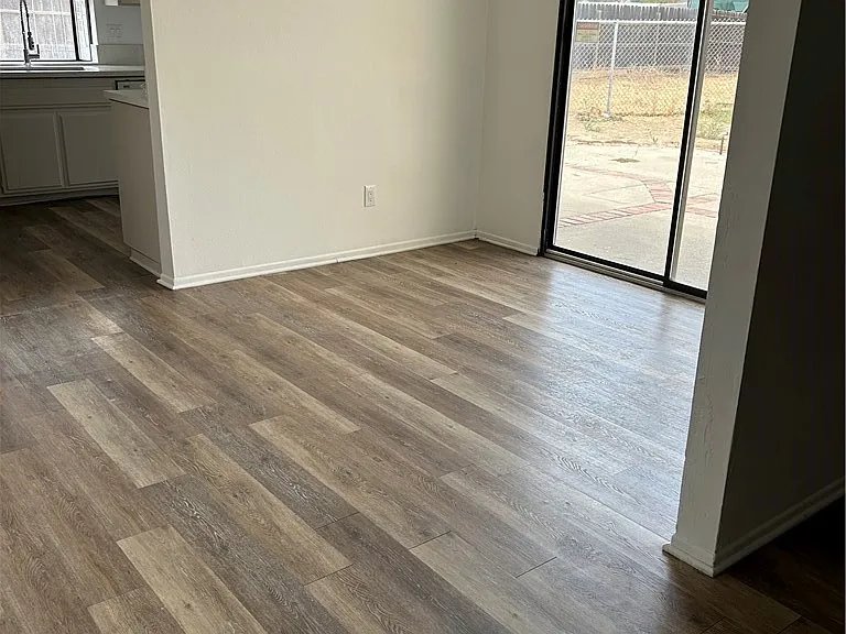28224 Bay Ave — Photo 5