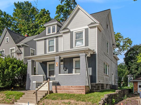 53 Valley Ave NW