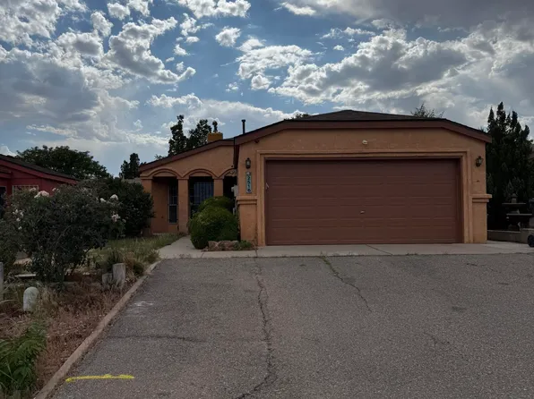 2516 Stallion Ct SE, Rio Rancho, NM 87124