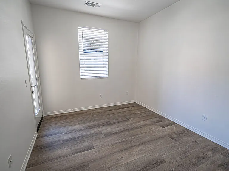 24478 Marzal St — Photo 13