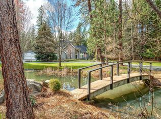 7081 Redthorne Rd, Rogue River, OR 97537