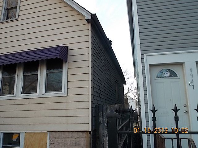 2nd image of 4945 S Justine St