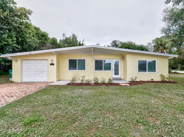 495 Easy St, Sebastian, FL 32958