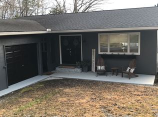 1565 Cherry Brook Dr, Dandridge, TN 37725