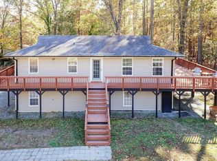 137 Fox Hunters Ln, Broadway, NC 27505