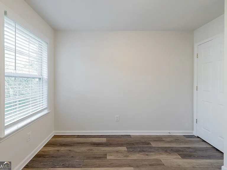196 Highland Falls Dr — Photo 14